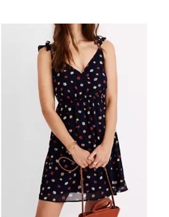 Madewell Dresses & Skirts - Madewell Wrap Confetti Floral Mini Dress Size 2